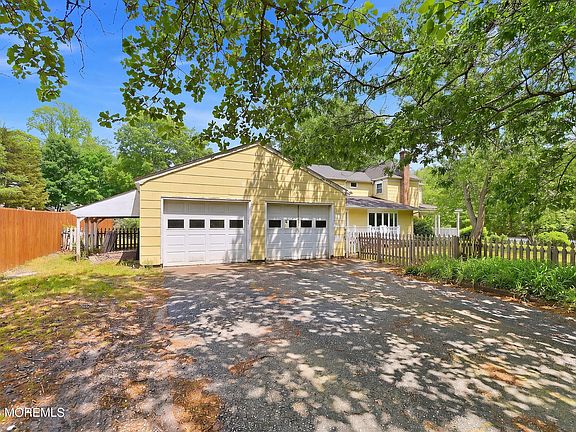 3rd image of 304 Central Boulevard