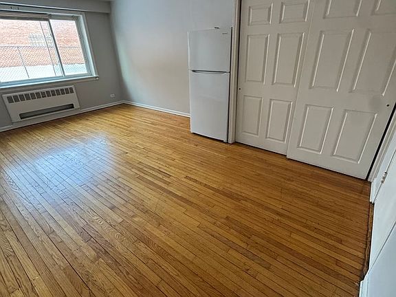 2nd image of 2023 N Harlem Ave #B06