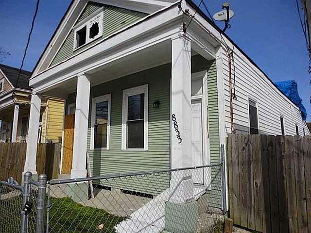 2nd image of 8833-35 Hickory St