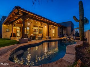 821 E Josephine Canyon Dr, Green Valley, AZ 85614