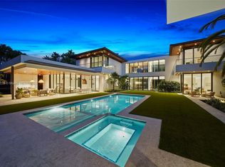 6255 SW 110th St, Pinecrest, FL 33156