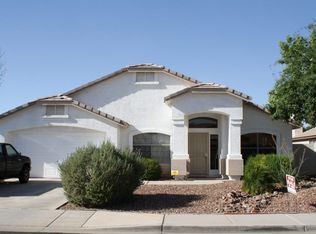 2112 E Smoke Tree Rd, Gilbert, AZ 85296