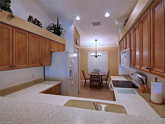 4th image of 19910 Barletta Ln Unit 1523