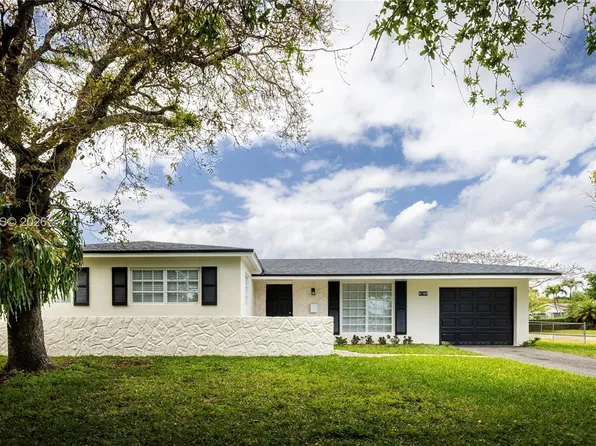 9700 Kendale Blvd, Miami, FL 33176