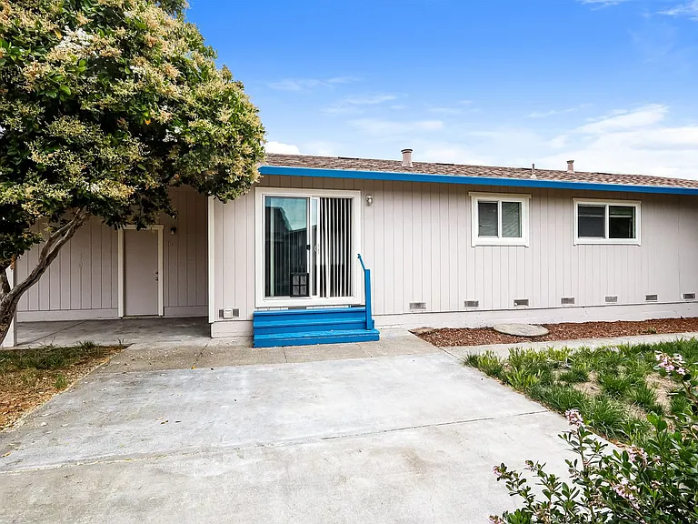 517 Debbie Dr — Photo 18