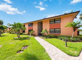 1532 Mainsail Dr #4, Naples, FL 34114