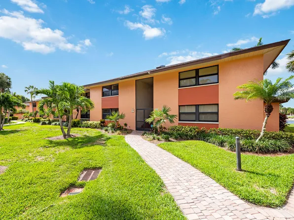 1532 Mainsail Dr #4, Naples, FL 34114