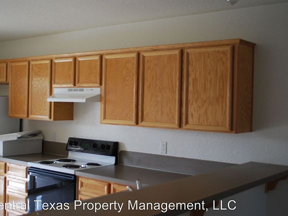 5th image of 2302 Wildewood Dr Unit B