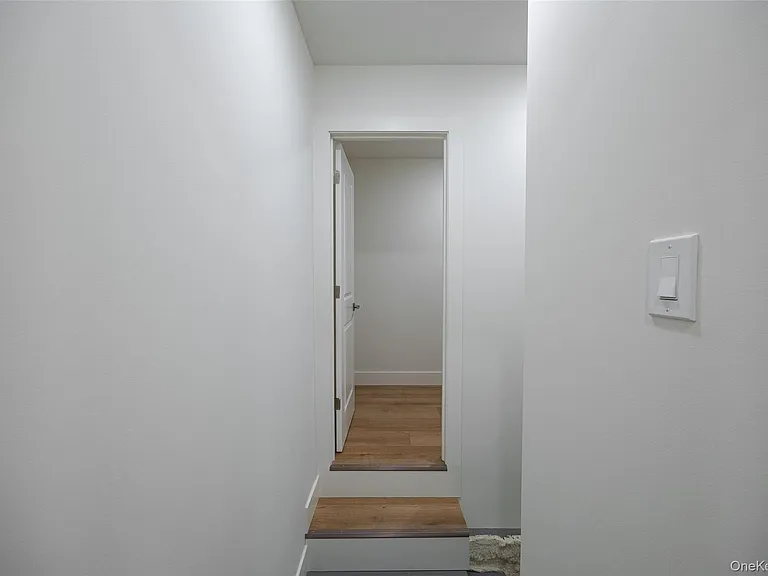 1 Dean Pl — Photo 22