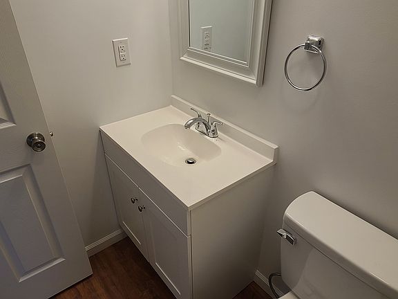 4th image of 410 S 2nd St
