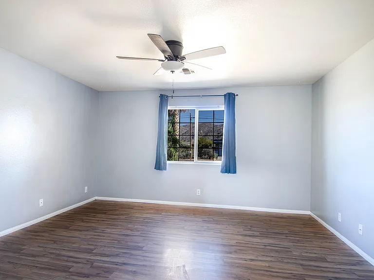 72548 Sunnyslope Dr — Photo 11
