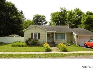 2 E Maple Ave, Morrisville, NY 13408