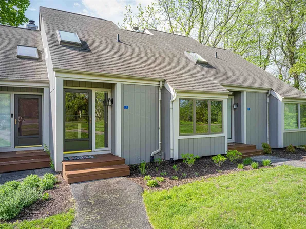 2 Cedar Bluff Ln, Galena, IL 61036