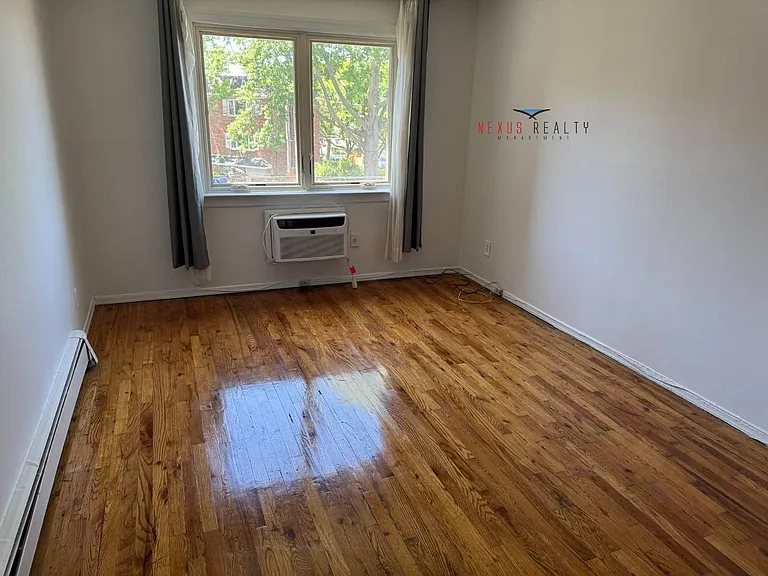 2512 Parsons Blvd #3 — Photo 6