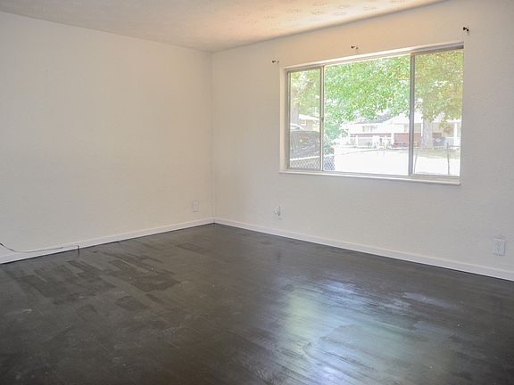4th image of 1110 Delrose Dr
