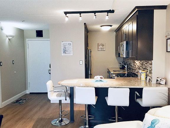 5th image of 935 Ocean Ave APT 522