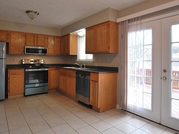 5th image of 463 Grayson Lake Dr