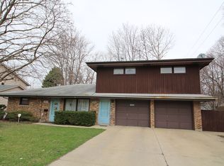 1917-19 W Illinois Ave, Aurora, IL 60506