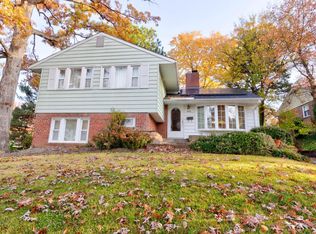 8415 Ravenswood Rd, Hyattsville, MD 20784