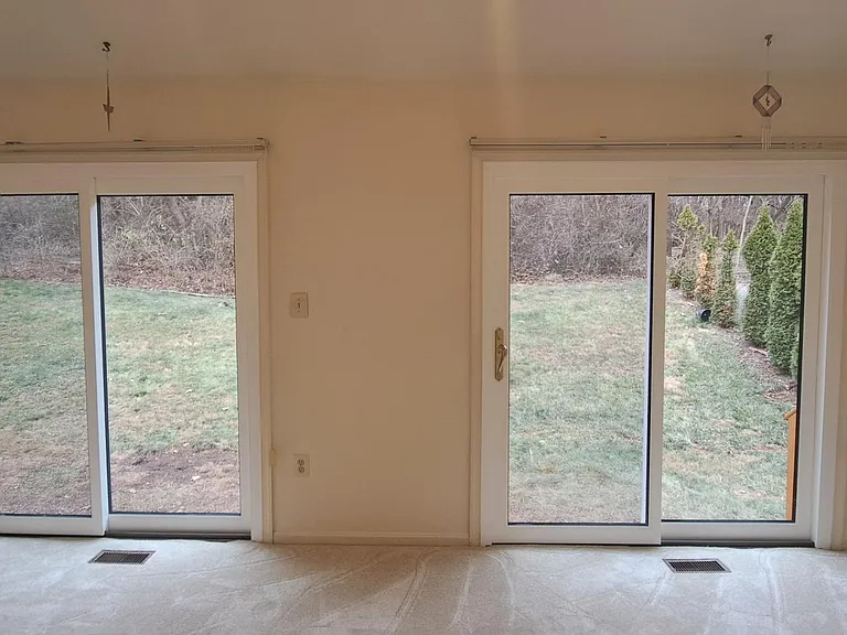279 Terrie Dr — Photo 11