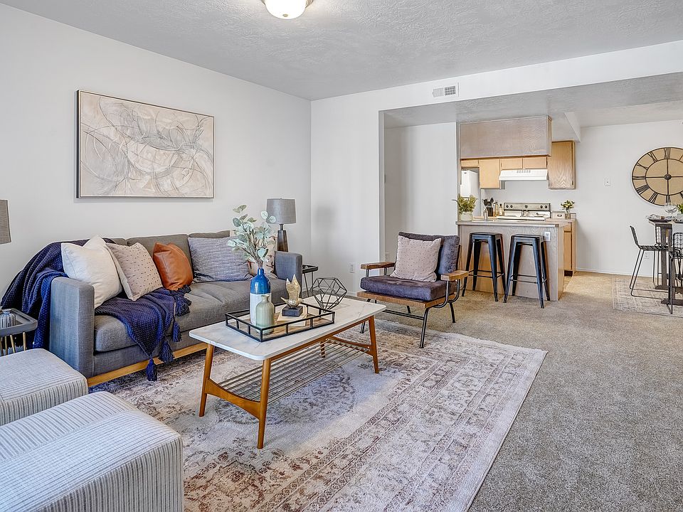 Spacious and Open Living and Dining Area
