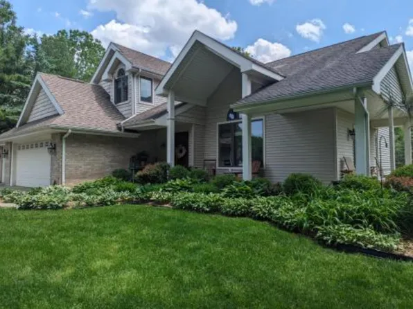 7037 Foxmoor Ct E, Kalamazoo, MI 49009