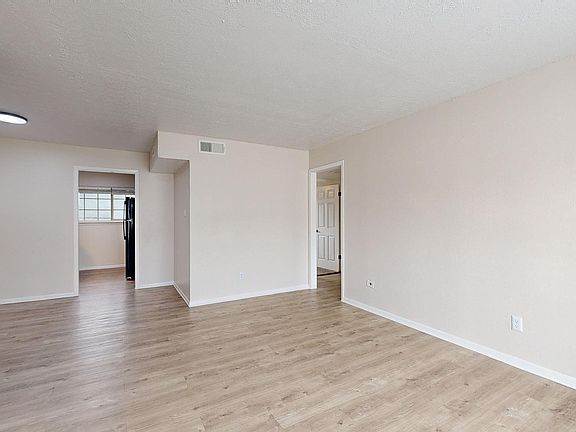 5th image of 2405 E Park Row Dr APT 2