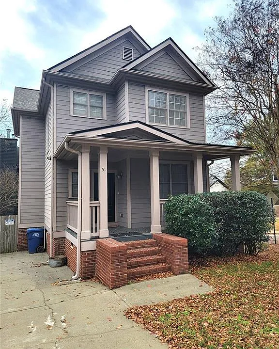 51 Little St SE