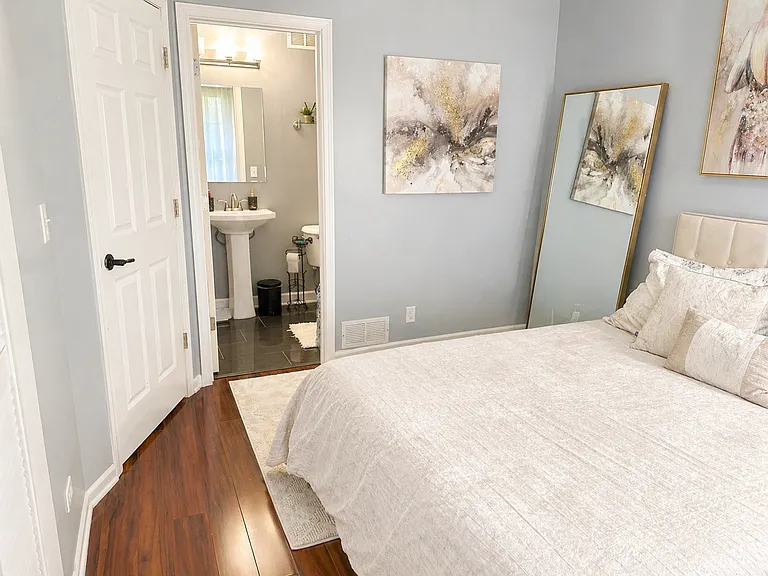 640 Four Seasons Blvd — Photo 14