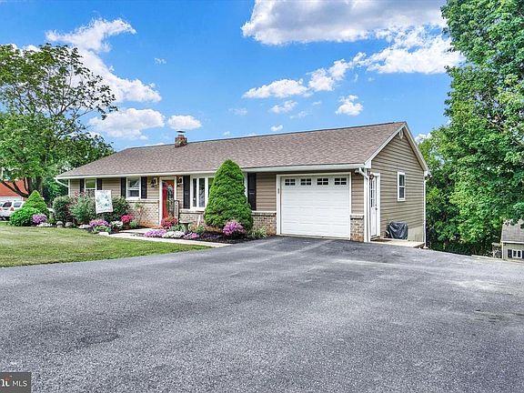 2nd image of 116 Lindy Rd