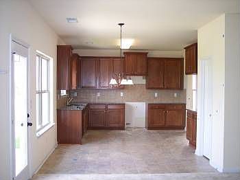 4th image of 104 Hamilton Pointe Dr