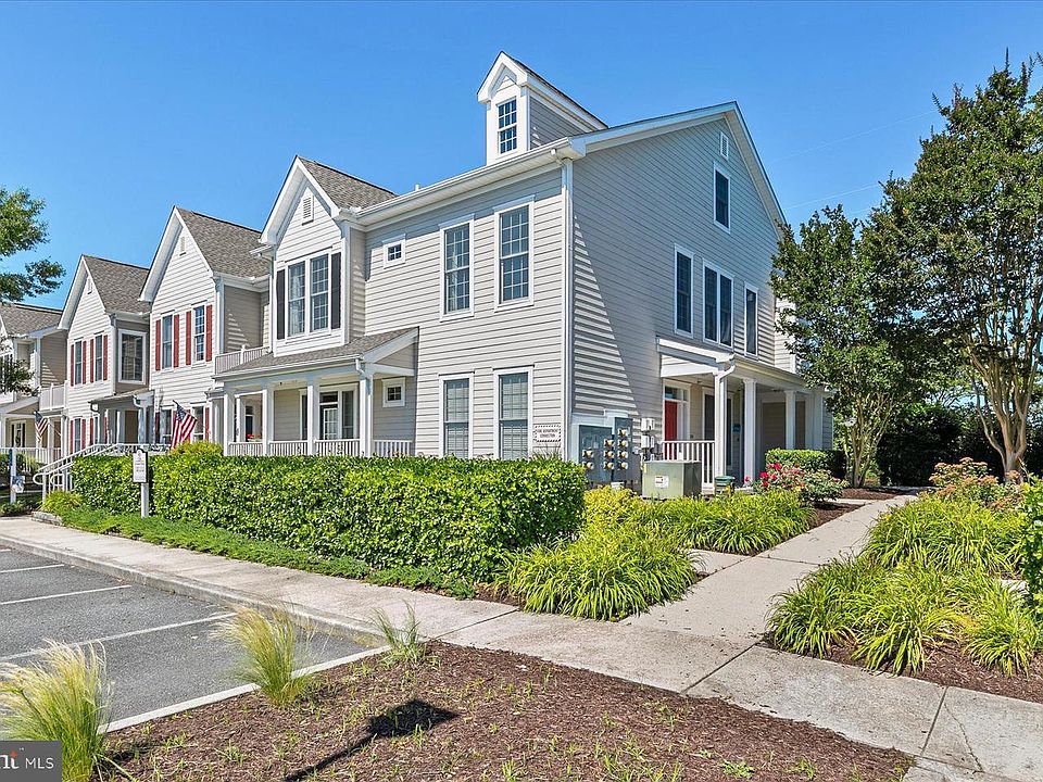 1st image of 128D October Glory Ave #D