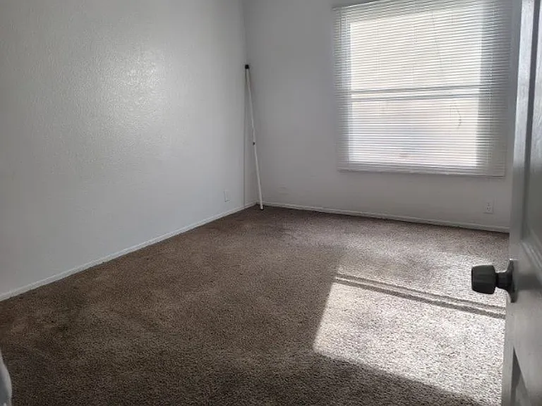 11810 Greenglen Dr — Photo 11