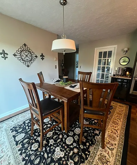222 Meadow Ln — Photo 7