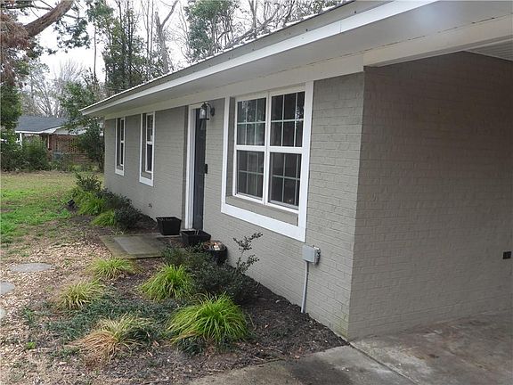 2nd image of 121 Beaver Dr