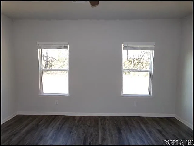 1155 Bulldog Dr — Photo 3