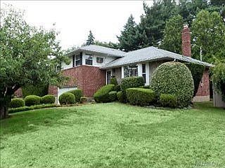 1st image of 80 Birchwood Park Dr