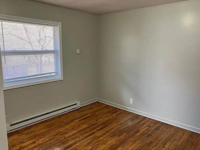 74 Maple Ln — Photo 10