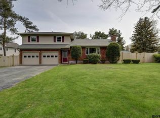 97 Latham Ridge Rd, Latham, NY 12110