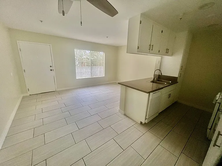 Beckwood Apartments — Photo 16