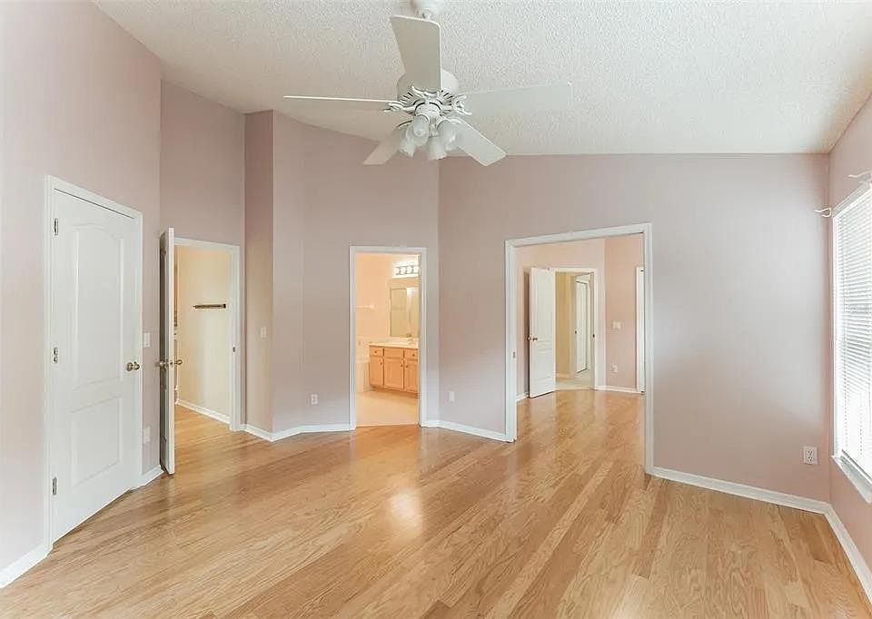 2nd image of 1228 E Eva Blvd