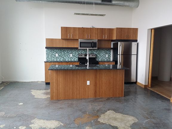 3rd image of 900 Terminal Pl APT 131