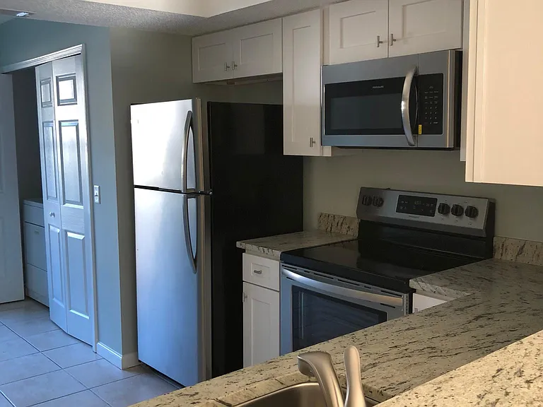 4 Jasmine Pl — Photo 6