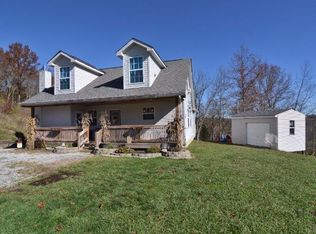 2969 Straightshoot Rd, Falmouth, KY 41040