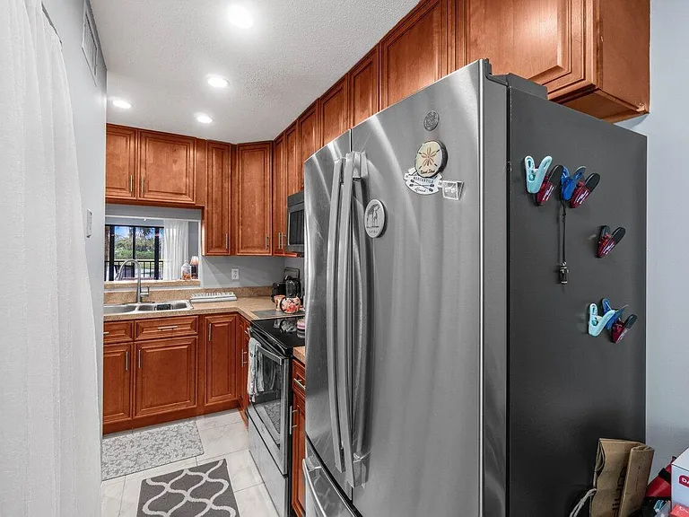 5884 Morningstar Cir #205 — Photo 16