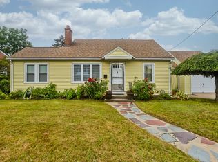 276 Oak St, Springfield, MA 01151