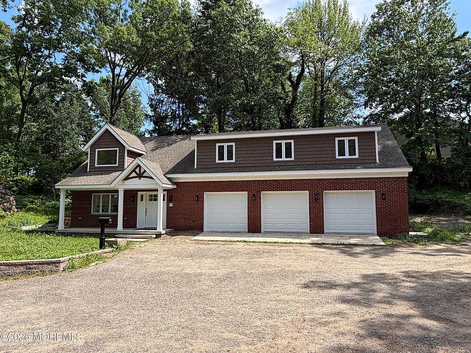 1st image of 13 Martha Blvd