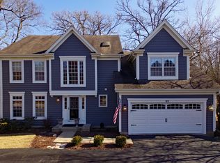 815 Norge Pkwy, Fox River Grove, IL 60021