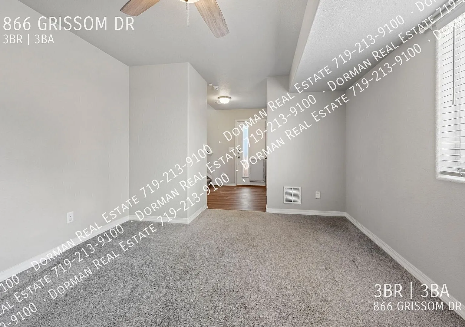 3 Bedroom + Bonus Room, 2.5 Bath MODERN beauty! — Photo 4