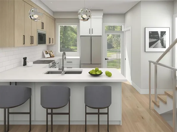 624 Manchester Rd #6, Victoria, BC V8T 2P1